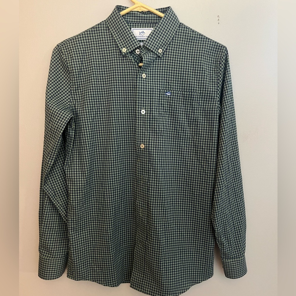 Southern Tide | Intercoastal Plaid Button Short Size XL 16